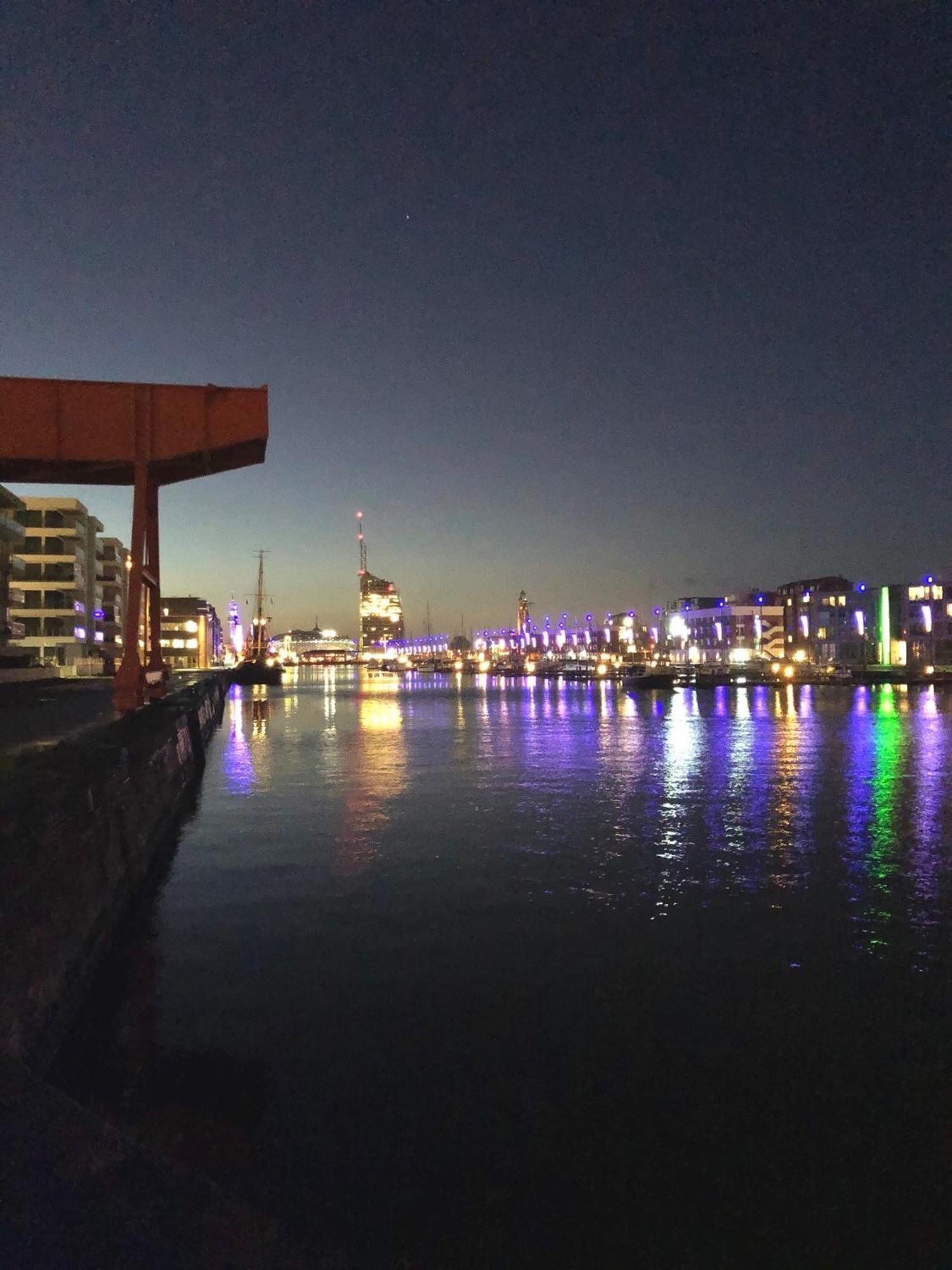 شقة Port Marina "Schlagseite" بريمرهافن المظهر الخارجي الصورة